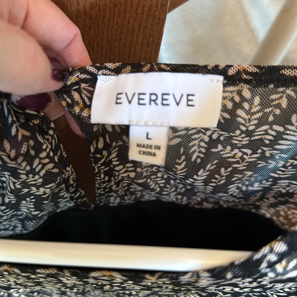 EverEve Blouse size large - Picture 6 of 10
